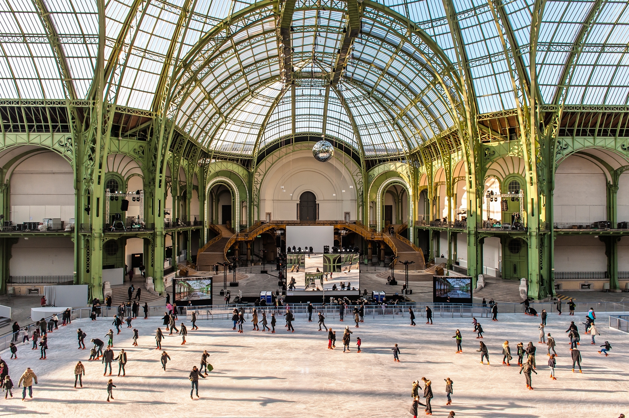 Ouverture de la patinoire au Grand Palais à Paris